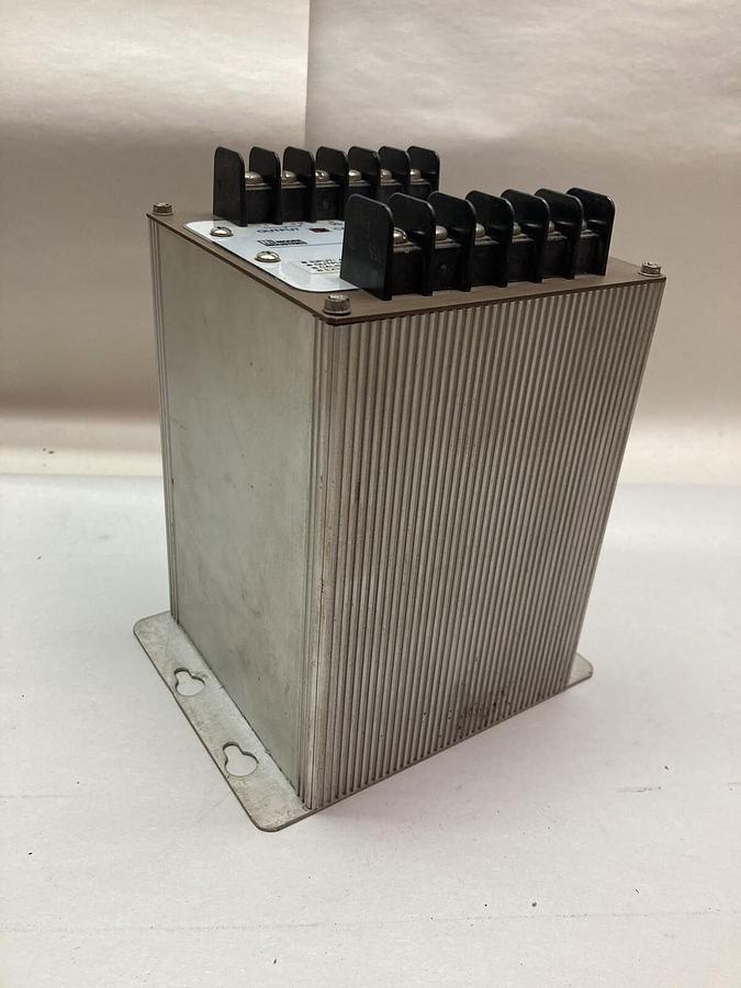 Used Moore Industries,PWT/460AC,5A/4-20MA/2E,3-Phase Watt Transducer 460VAC