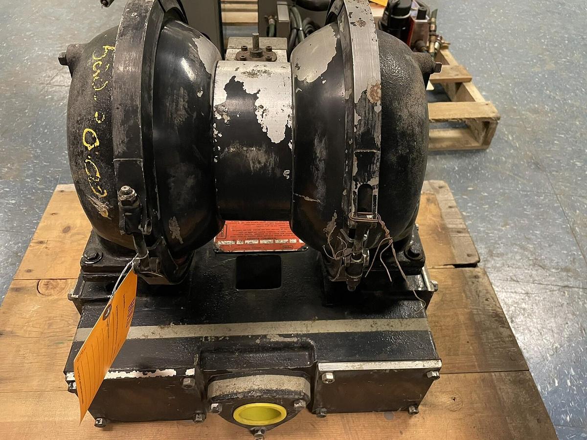 Used ROPER,70-SSV,2 INCH DOUBLE DIAPHRAGM PUMP WITH VALVE F