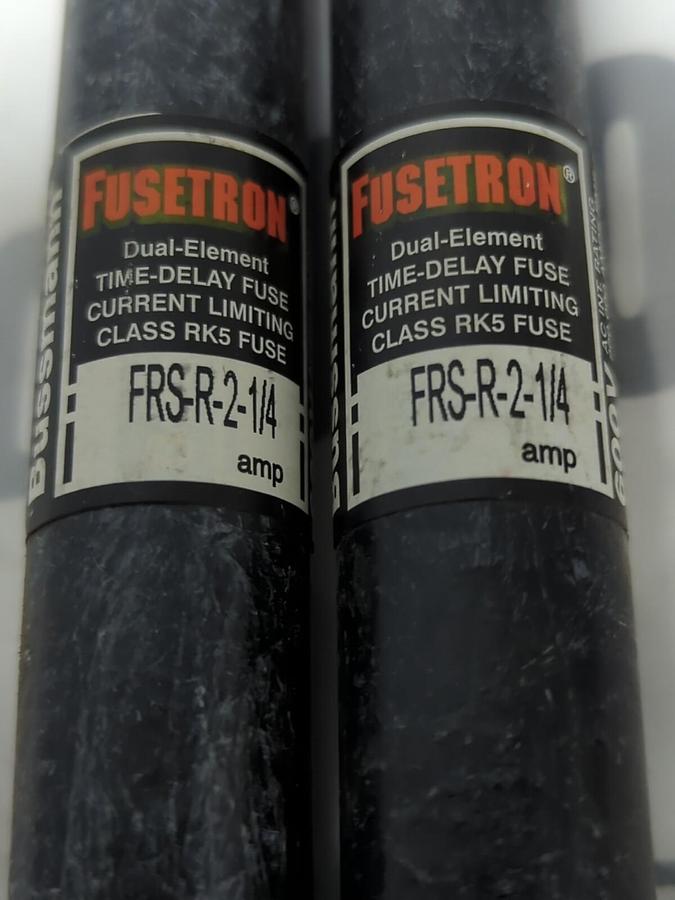 COOPER BUSSMANN,FRS-R-2-1/4,FUSETRON 2-1-4 AMP FUSE LOT OF 2 NOS