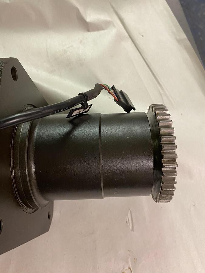 Used NACHI,MSM302Q2V1,SERVO MOTOR 3000RPM