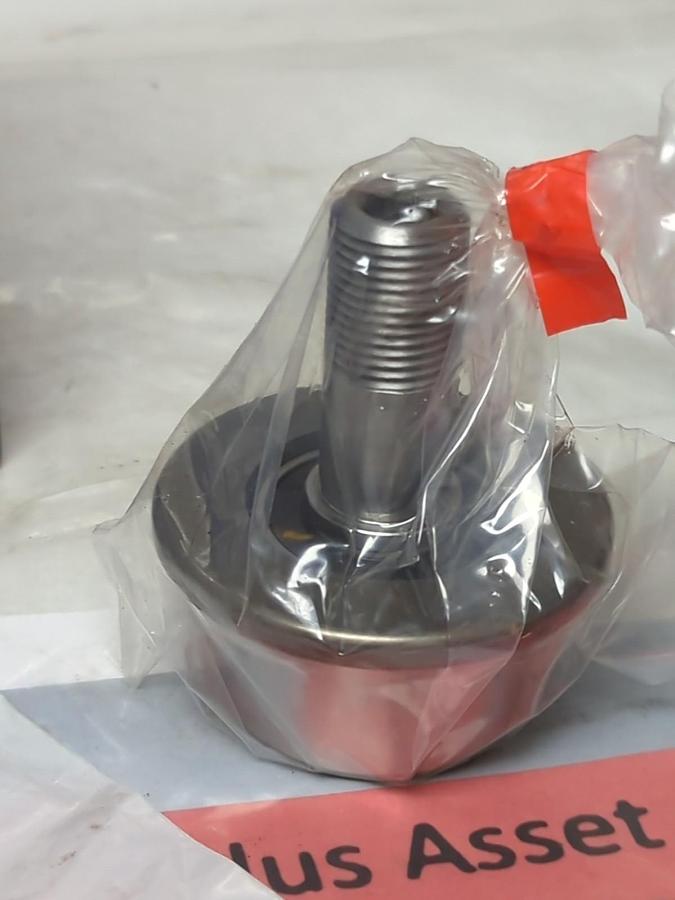 OSBORN,FLN-1-1/2,HEAVY DUTY IDLER ROLLER 1-1/2 INCH NOS