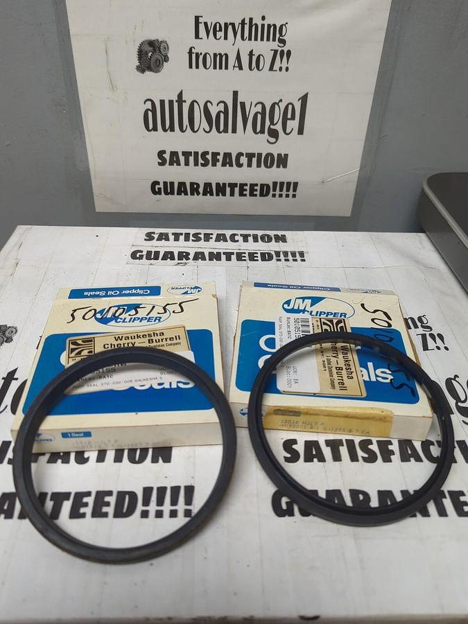 JM CLIPPER,15518 H1L7 P,OIL SEALS LOT OF 2 NOS