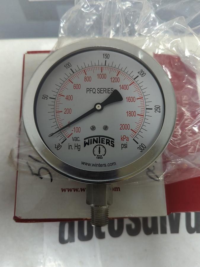 WINTERS,PFQ767,GAUGE 4 IN X 1/4 IN NPT BTM NOS