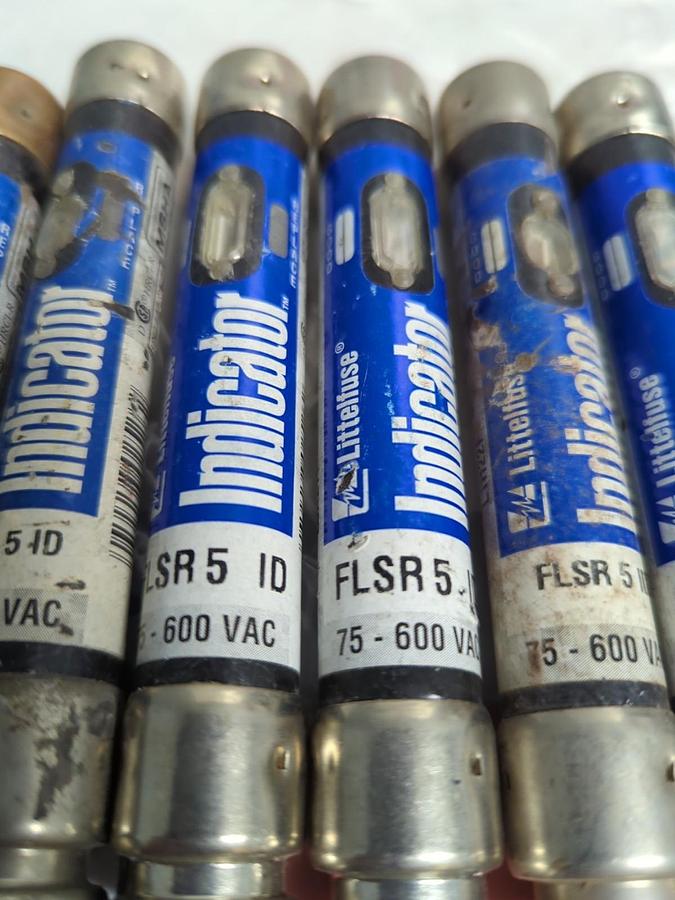 Used LITTELFUSE,FLSR5ID,INDICATOR 5 AMP FUSE LOT OF 7 PRE-OWNED