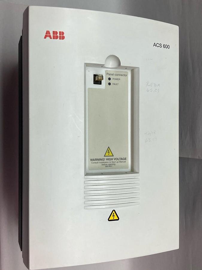 ABB Automation Inc,3AUC286840,Drive 3 Phase 208/240VAC 30/23A 48-63Hz
