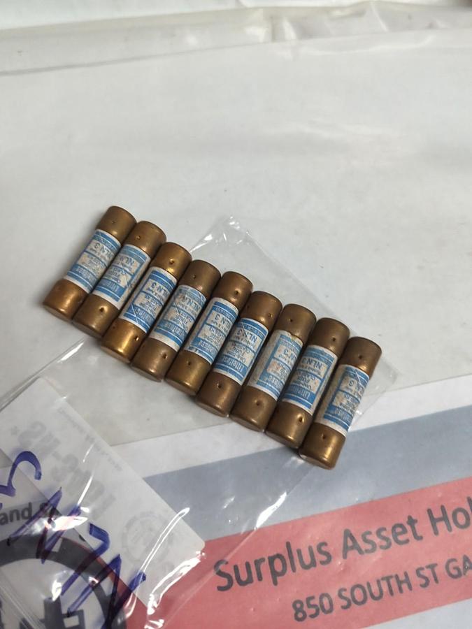 Used LITTELFUSE,NLN3,ONE-TIME 3 AMP FUSE LOT OF 9 PRE-OWNED