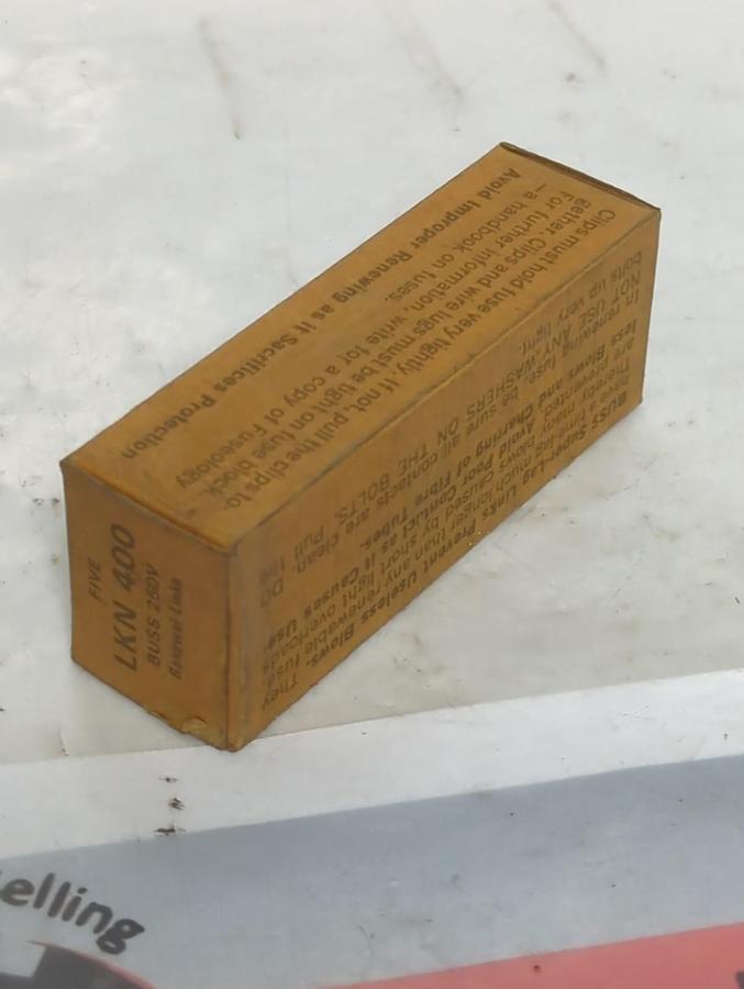 BUSSMANN,LKN40,SUPER LAG RENEWAL LINKS 250 VOLT 5 PIECE BOX NOS