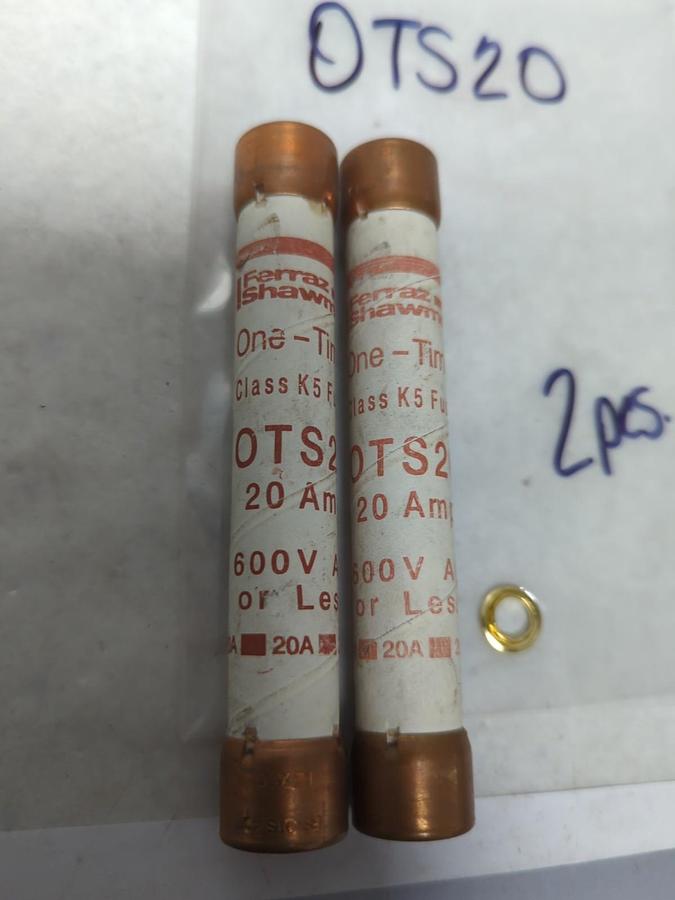Used FERRAZ SHAWMUT,OTS20,ONE-TIME 20 AMP FUSE LOT OF 2 PRE-OWNED