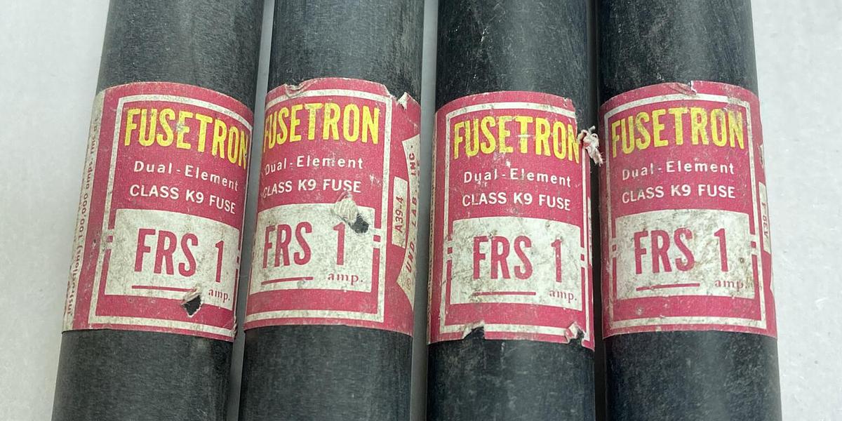 COOPER BUSSMANN,FRS-1,Fusetron Fuse Lot Of 4 NOS
