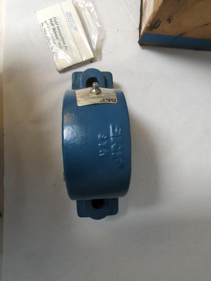 SKF,SYR-2-7/16 NH,PILLOW BLOCK 2-7/16 INCH BORE NOS