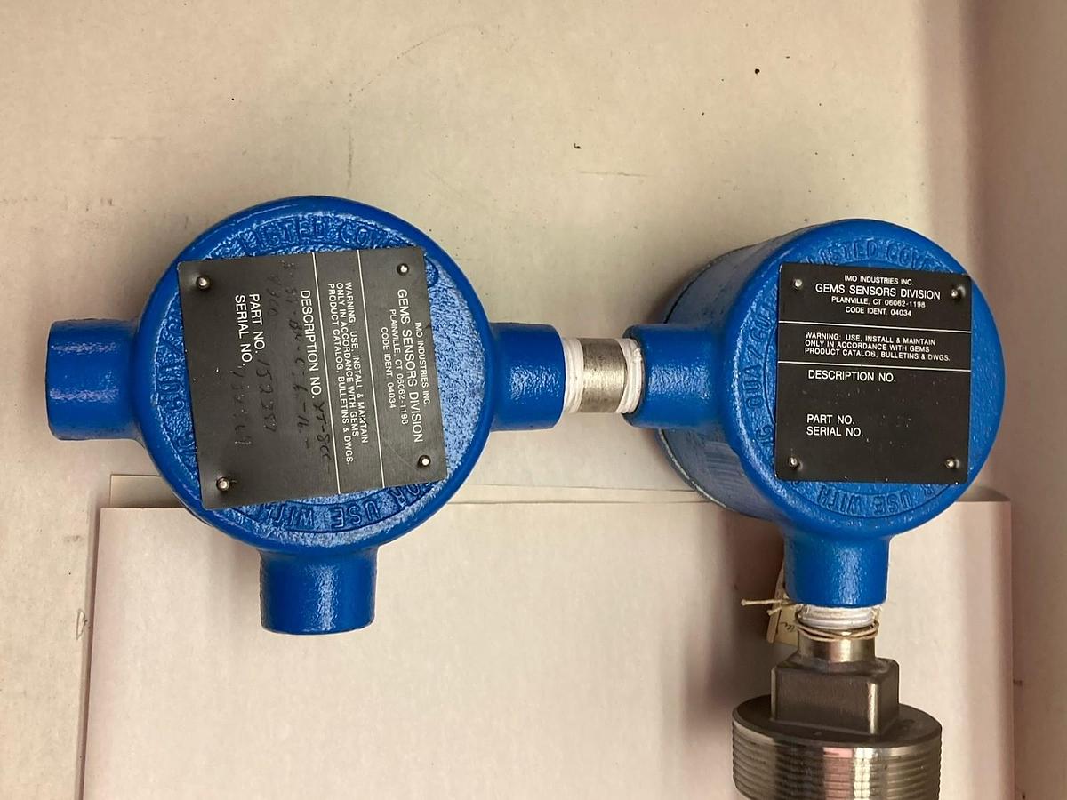 Used Gems Sensor,XT-800-3-SS-BN-C-6.-16.-4300,Level Sensor