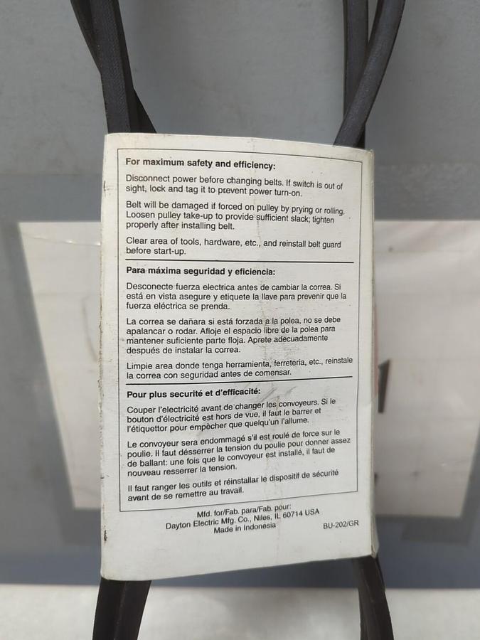 DAYTON,6L186G,PREMIUM V-BELT A77 1/2 X79 INCH NOS