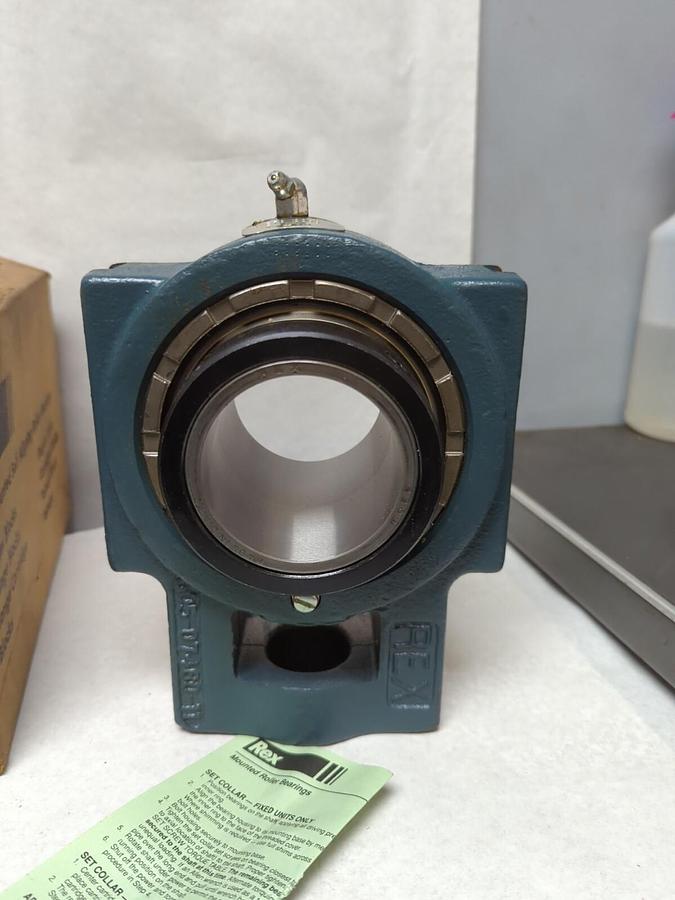 REXNORD,ZT82208,TAKE-UP BEARING 2-1/2 INCH BORE NOS