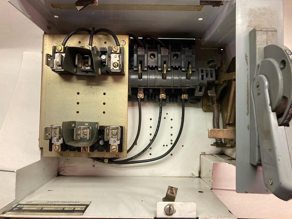 Used Allen-Bradley,2192F,12 INCH FUSED Disconnect MCC Bucket 30A 600V 60Hz