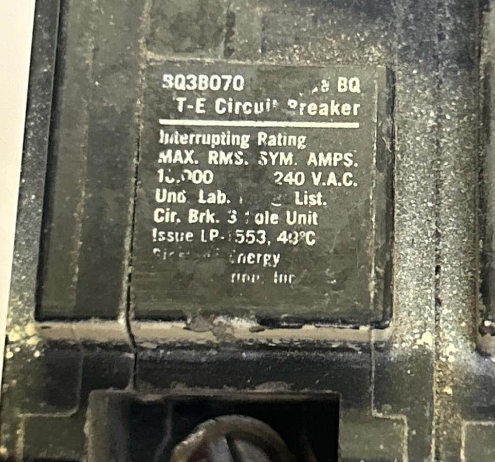 Used ITE,BQ3B070,CIRCUIT BREAKER 70A 240V 3P LOT OF 2