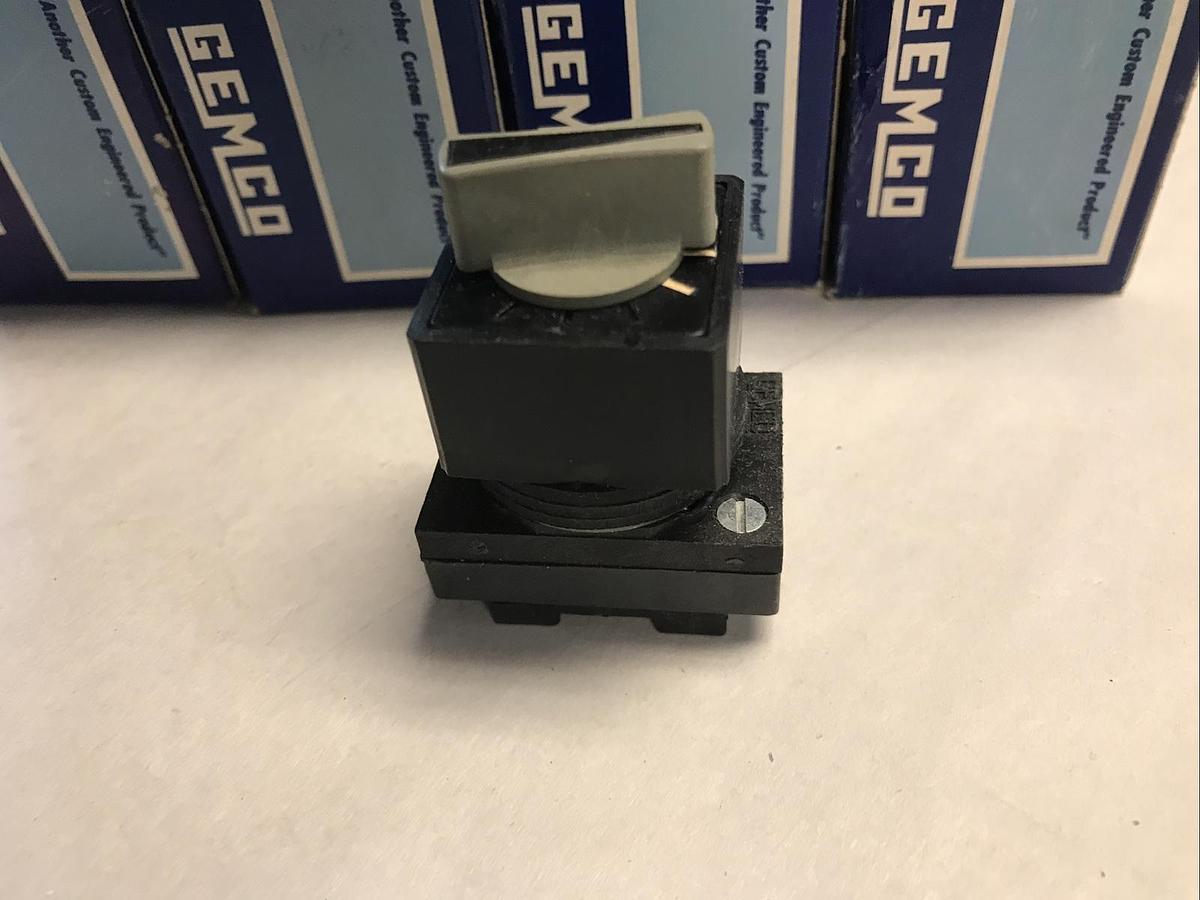 Gemco,405S5X122-Y,Selector Switch New In Box Lot Of 4 NOS