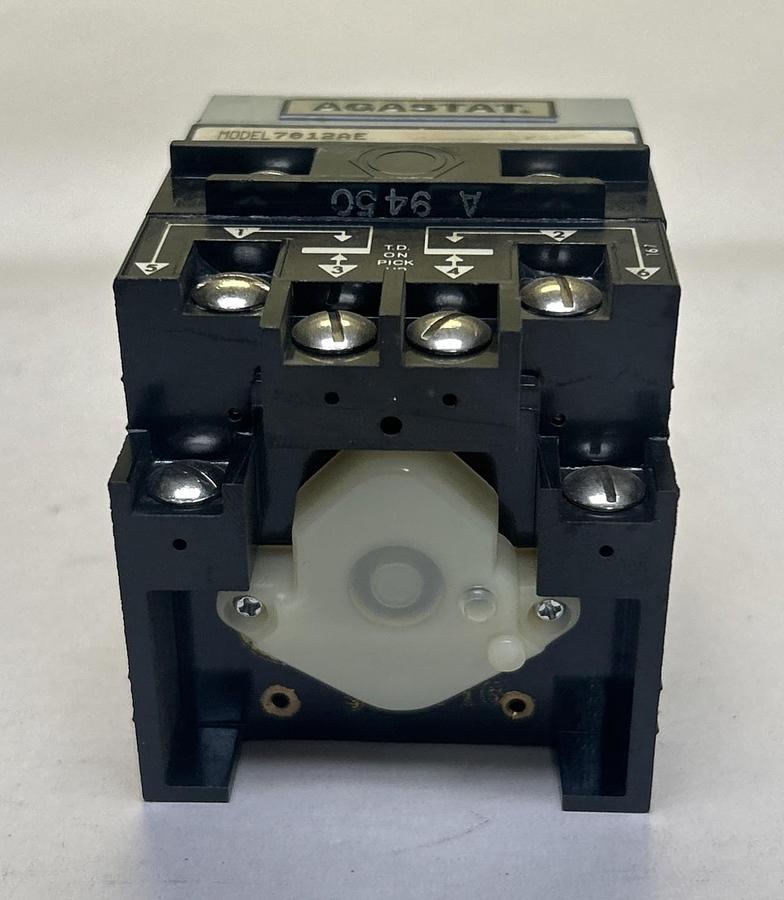 Used AGASTAT,7012AE,TIME DELAY RELAY 20-200 SECONDS 120V COIL