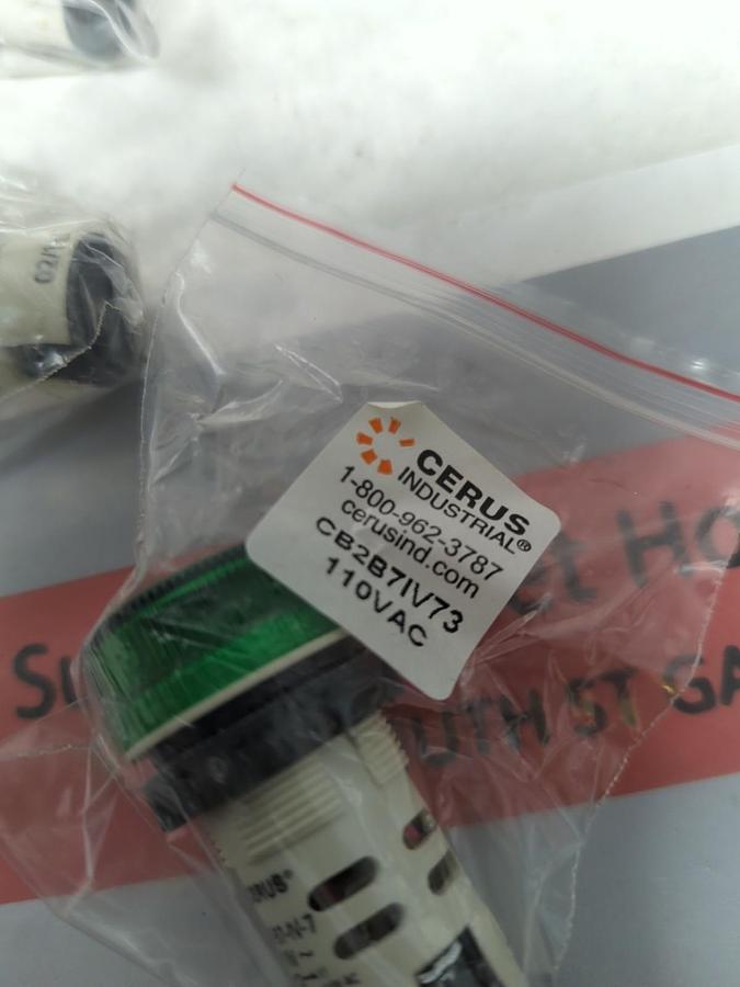 CERUS,CB2B7IV73,PILOT LIGHT GREEN 110V LOT OF 6 NOS