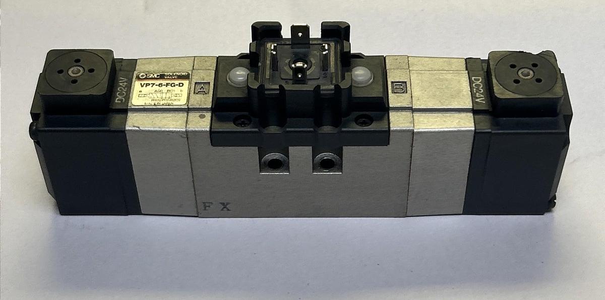 Used SMC,VP7-6-FG-D,SOLENOID VALVE