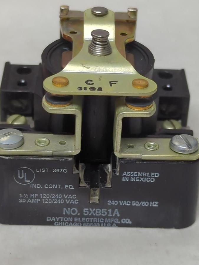 DAYTON,5X851A,GENERAL PURPOSE RELAY 240V 60HZ NOS