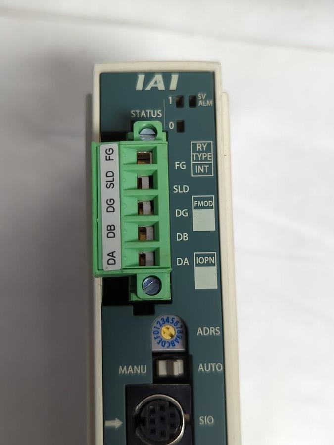 Used IAI CORP,PCON-C-42PI-CC-0-0-H,POSITION CONTROLLER DC24V 2.2A PRE-OWNED