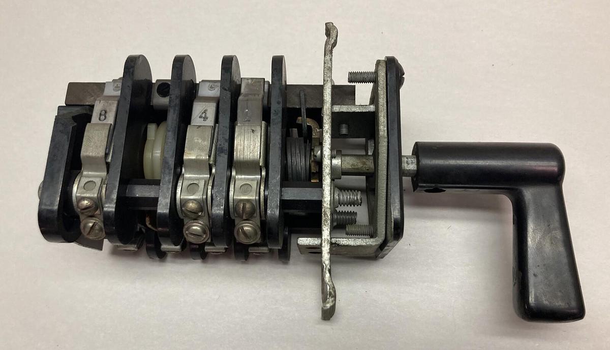 Used General Electric,16SB1DD316SUS2Y,Rotary Cam Switch