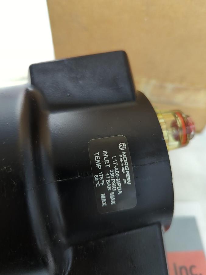 NORGREN,L17-A00-MPDA,LUBRICATOR 250PSIG 17BAR 175°F 80°C NOS