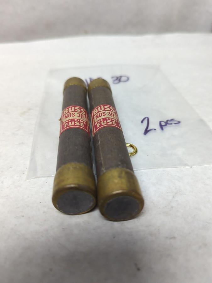 Used COOPER BUSSMANN,NOS30,ONE-TIME 30 AMP FUSE LOT OF 2 PRE-OWNED