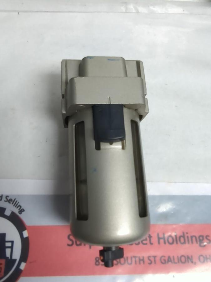 Used SMC,AF40-N04-Z,AIR FILTER 150PSI PRE-OWNED