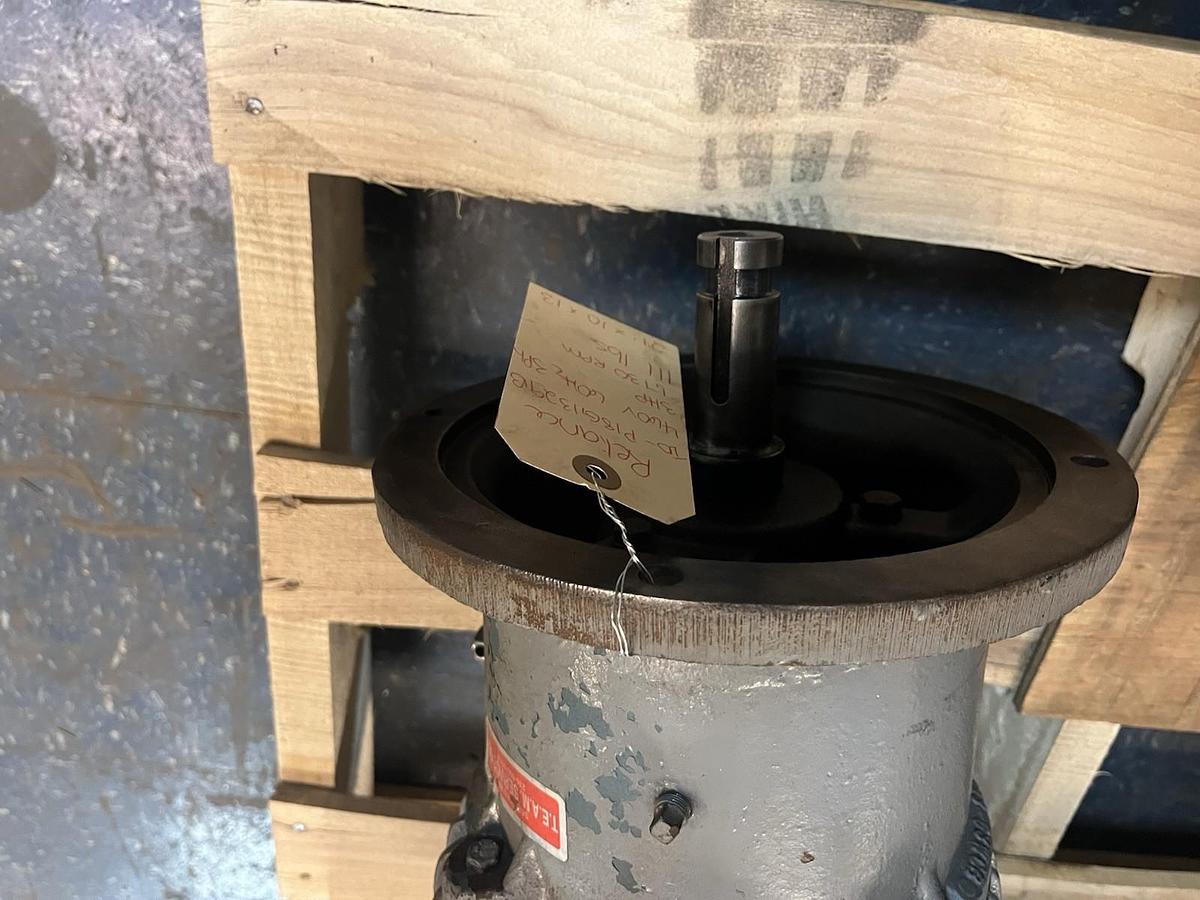 Used RELIANCE,P18G1329B,MOTOR 3HP 1730RPM 3PH 182HP