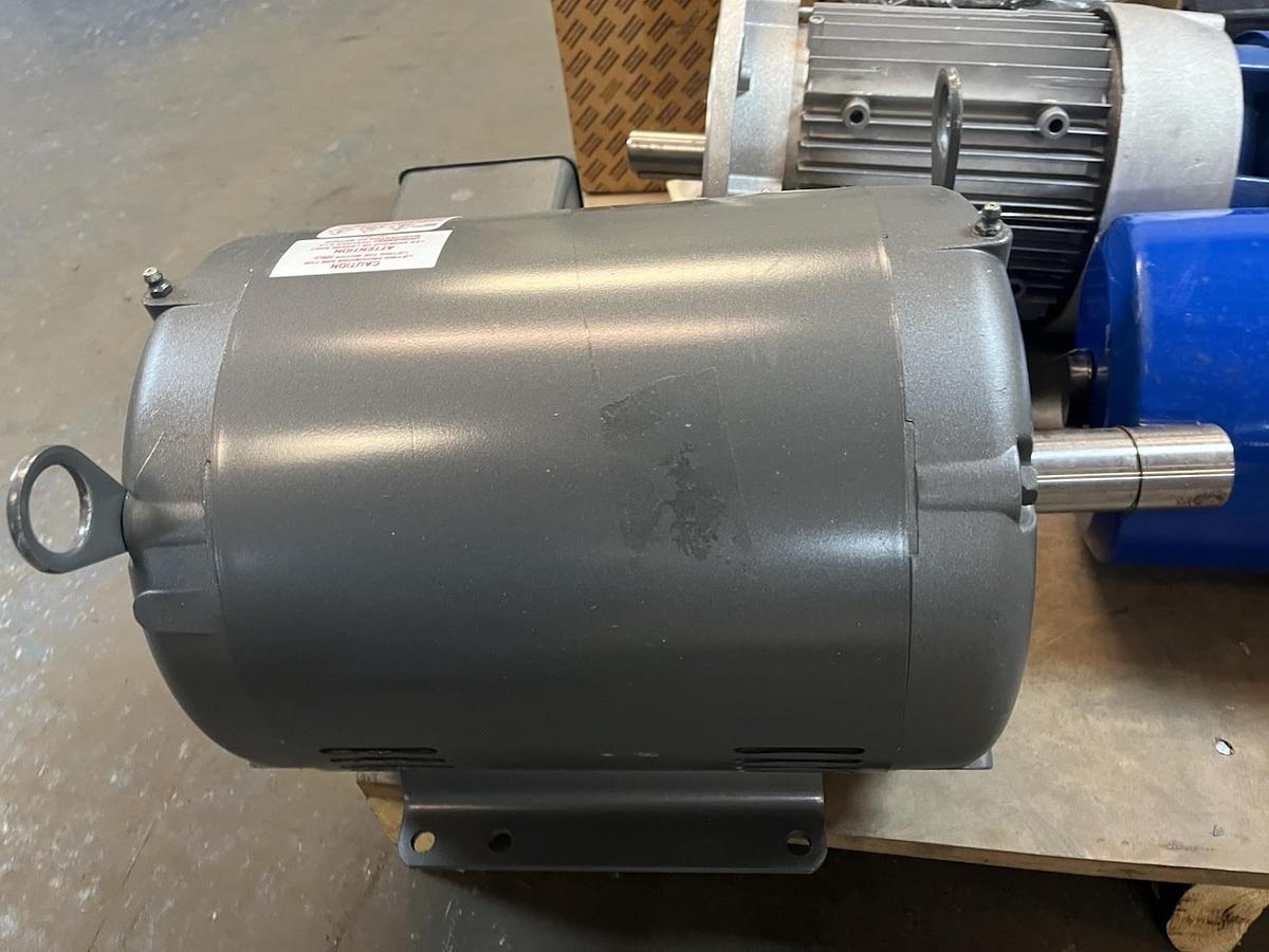BALDOR,2013000840,MOTOR 10HP 380V 1460RPM 215T 3PH