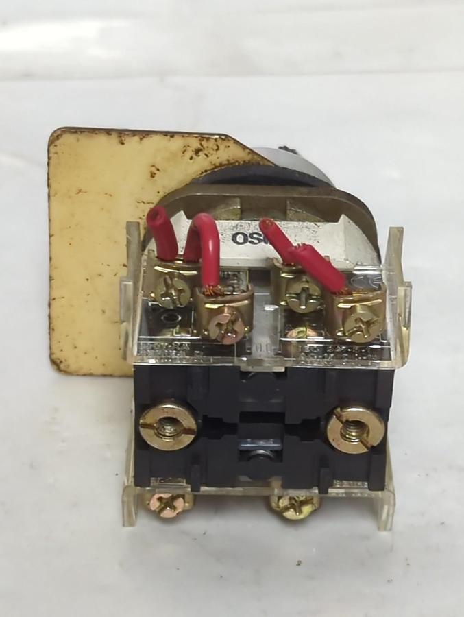 Used ALLEN BRADLEY,800T-J2,SERIES T SELECTOR SWITCH PRE-OWNED