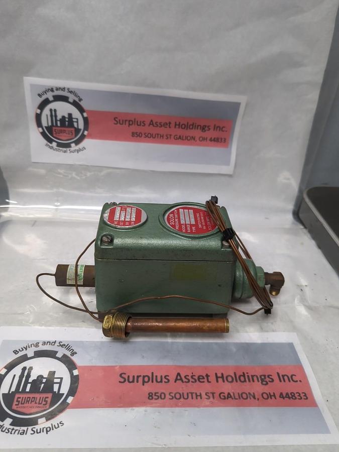 Used SOLON,5PS/32,PRESSURE SWITCH NAMA 4 RANGE 100 DM 9/3/85 PRE-OWNED