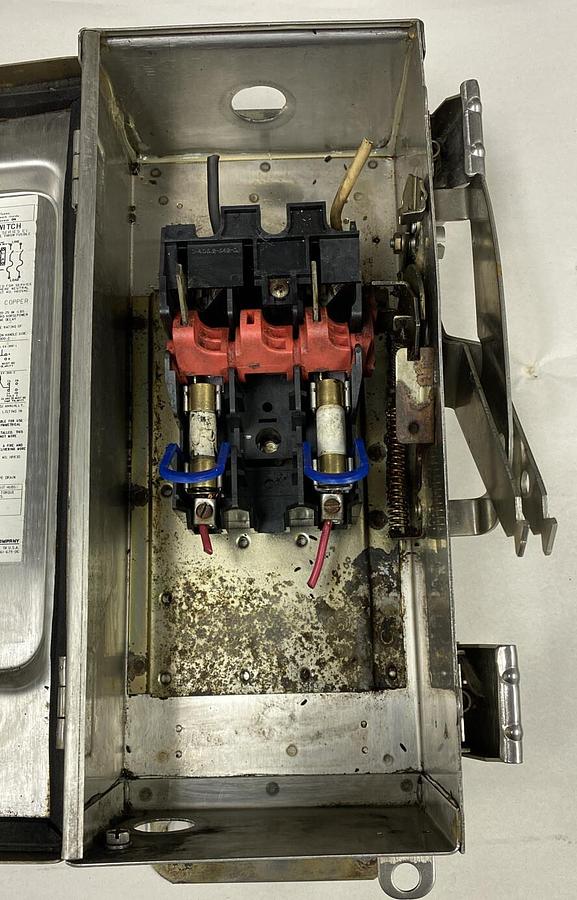 Used Square D,H221DS,Stainless Safety Switch 30AMP 240V