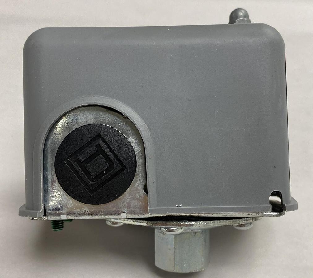 Used Square D,9013FSG2J20,Pressure Switch New