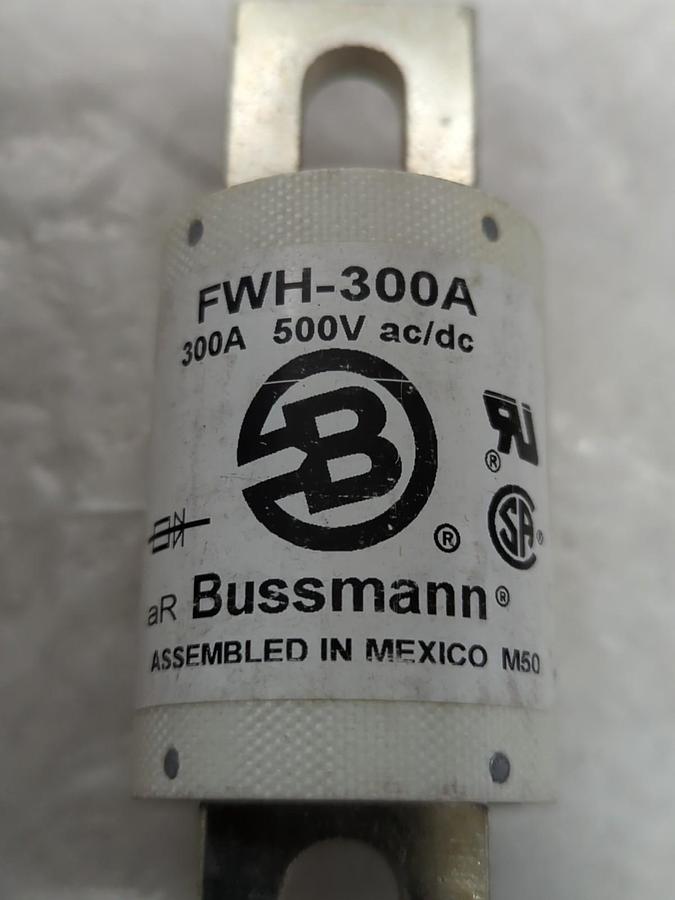 COOPER BUSSMANN,FWH-300A,SEMI-CONDUCTOR 300 AMP FUSE NOS