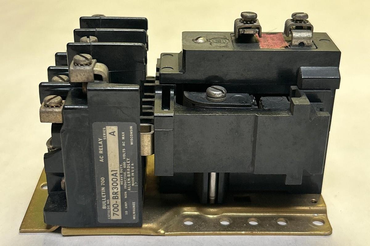 Used ALLEN BRADLEY,700-BR300A1,AC RELAY