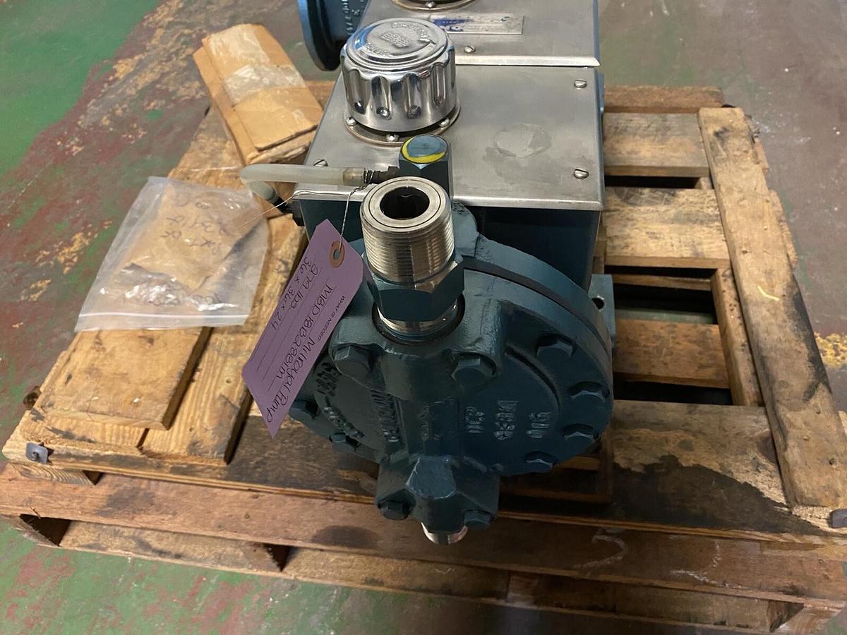 Used MILTON ROY,MBD18B28B1M,MILROYAL METERING PUMP 76GPH