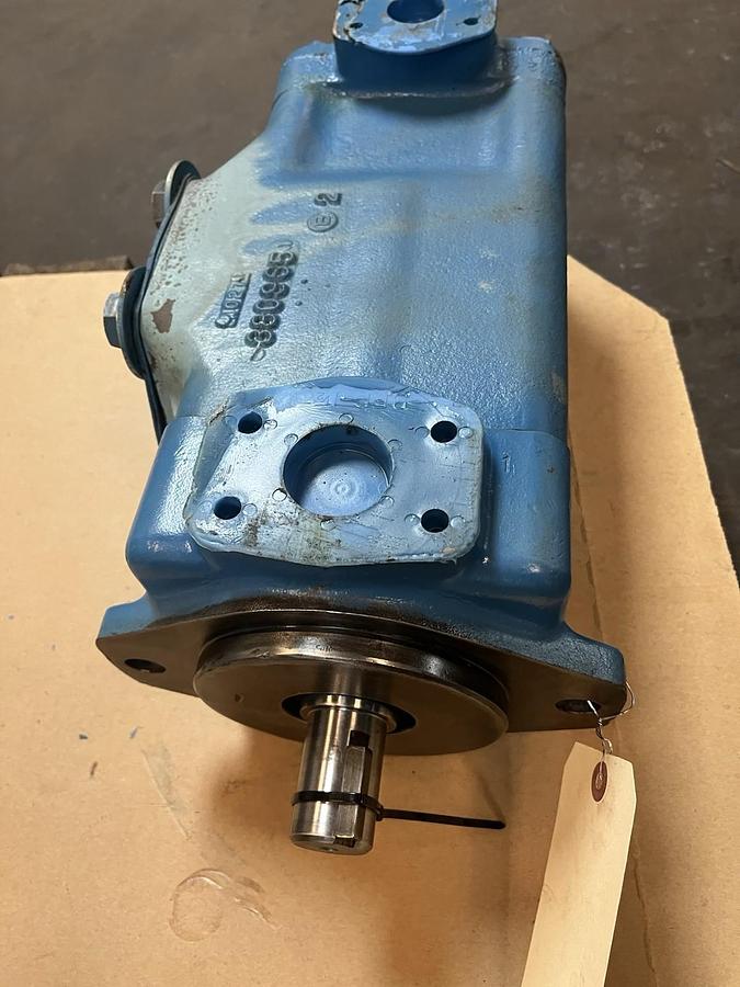 Used VICKERS,4535v-60-A30-1AA1-2181,HYDRAULIC VANE PUMP