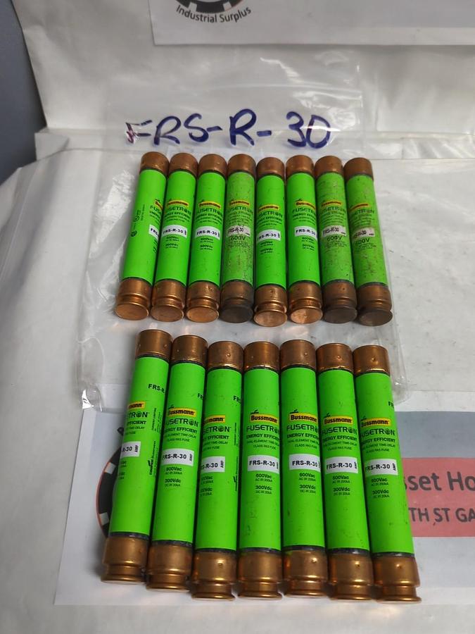 Used COOPER BUSSMANN,FRS-R-6-30,FUSETRON 30 AMP FUSE LOT OF 15 PRE-OWNED