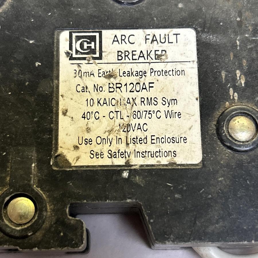 Used EATON CUTLER-HAMMER,BR120AF,CIRCUIT BREAKER 20A 120V 1P LOT OF 2