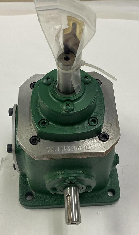 OHIO GEAR,303MD6241110A,GEAR SPEED REDUCER NOS