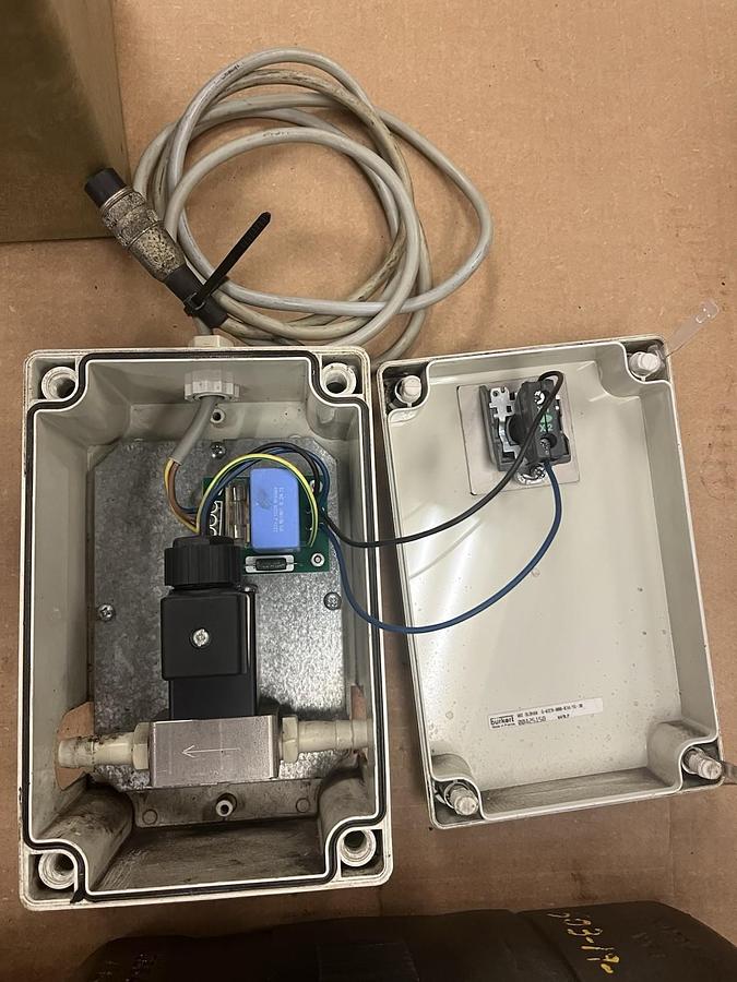 Used HAWKER,00425158,WATERING SYSTEM INTERFACE FOR LIFEPLUS & POWERTECH CHARGER