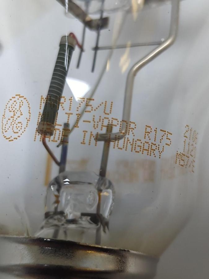 G.E. LIGHTING,47760 MVR175/U 175W,MULTI-VAPOR METAL HALIDE LIGHT BULB NOS