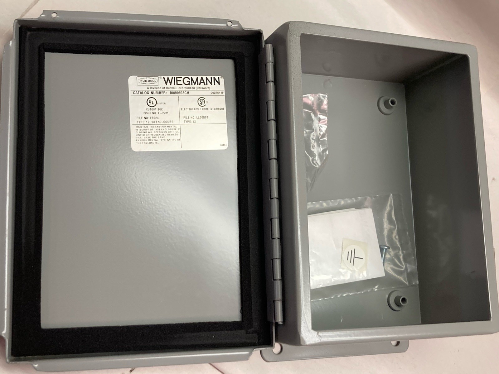 Wiegmann,B080603CH,Screw Clamps Electrical Enclosures Type 12, 13
