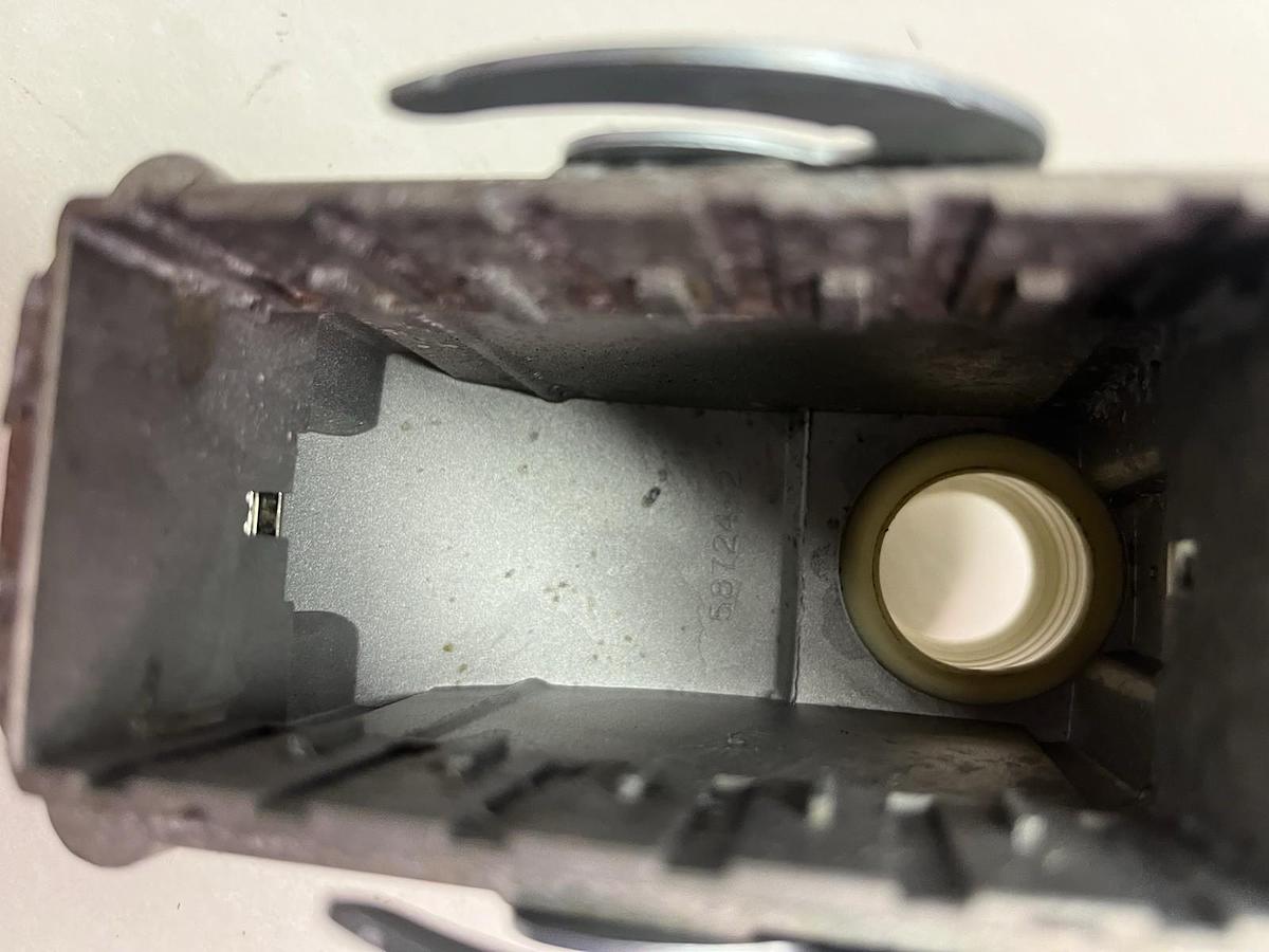 Used MOLEX,58724-2,PLC CABLE CONNECTOR