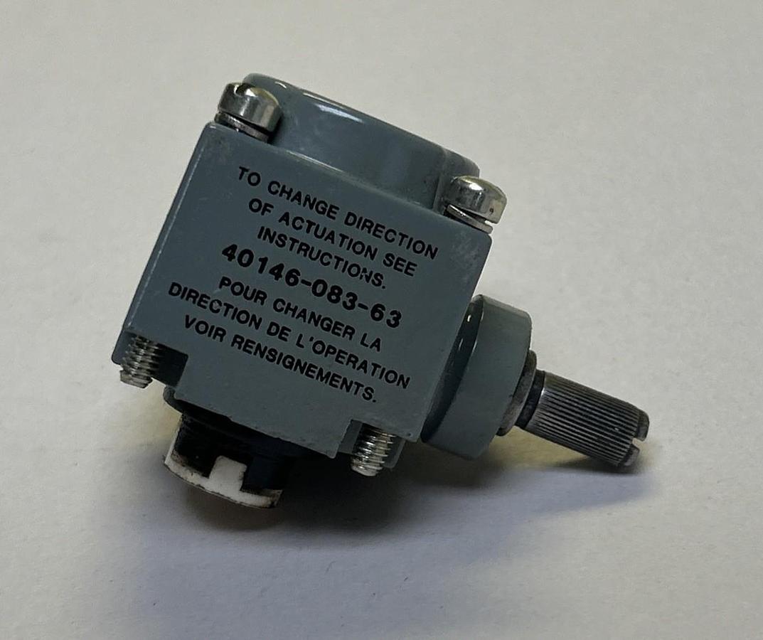 Used ALLEN BRADLEY,40146-083-63,LIMIT SWITCH OPERATING HEAD