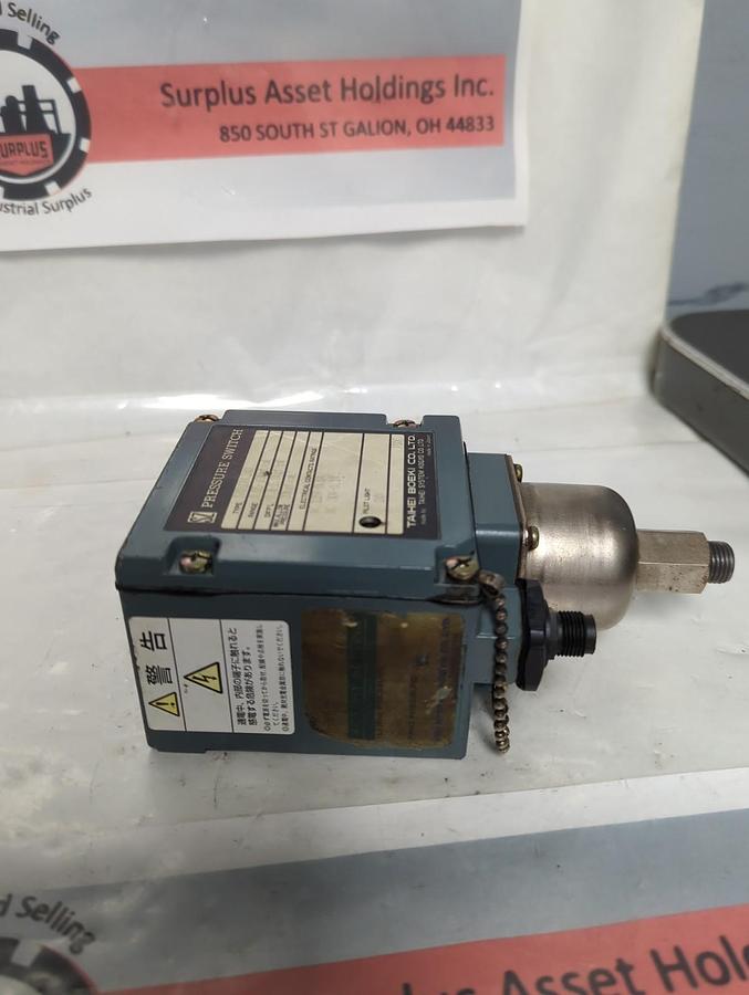 Used TAIHEI BOEKI,SZ010BL240,PRESSURE SWITCH 125V-0.1A AC/30V-0.1A DC PRE-OWNED
