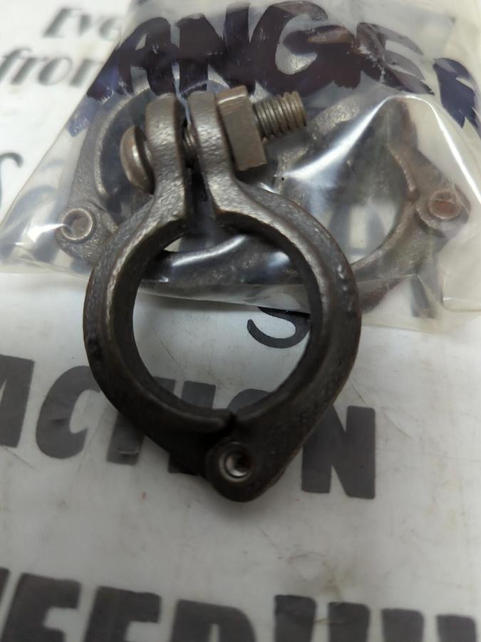 UNBRANDED,NA,3/4 INCH PIPE HANGERS LOT OF 8 NOS