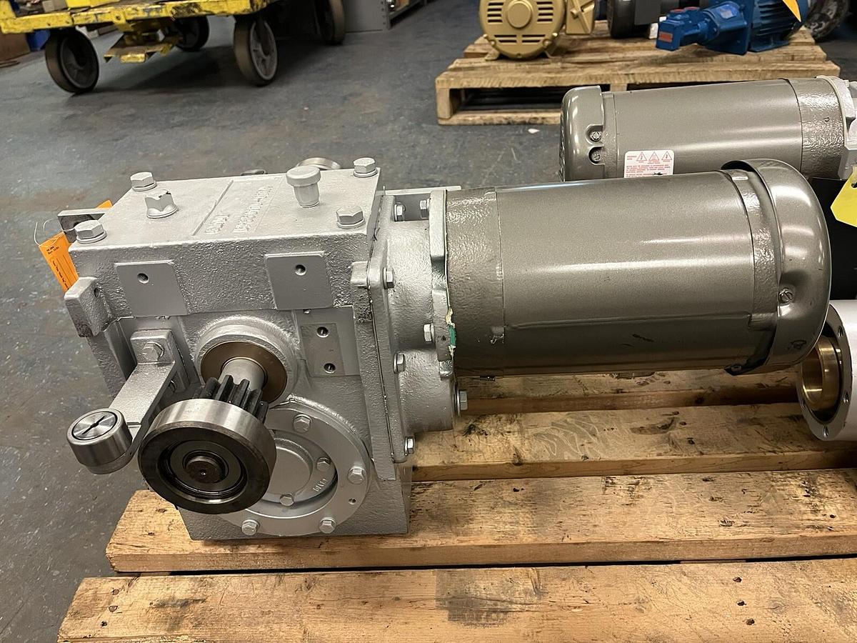 CLYDE BERGMANN,RXC000121,GEARMOTOR 1.5HP 3PH 460V